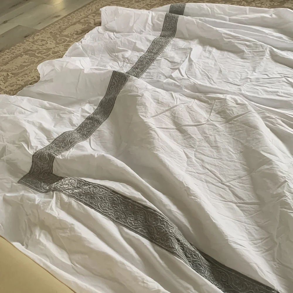 Balfour Hotel duvet cover metallic embroidered floral‎ details white silver king